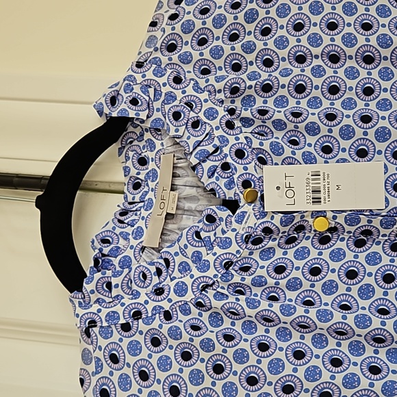 Loft NWT women's sleevless tank size M. - Picture 3 of 6